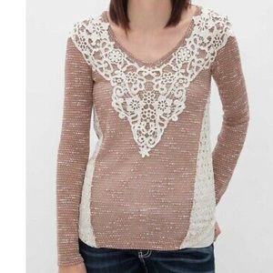 Daytrip long sleeve v-neck open weave top size S